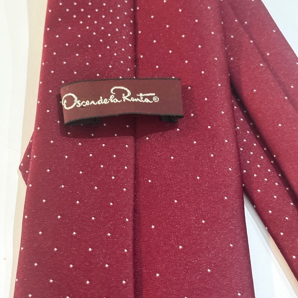 Vintage Oscar De La Renta Men’s Necktie Burgundy - Picture 5 of 5